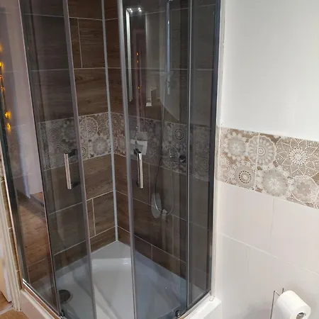 Apartament Z Ogrodem Poranna Rosa Szczytna