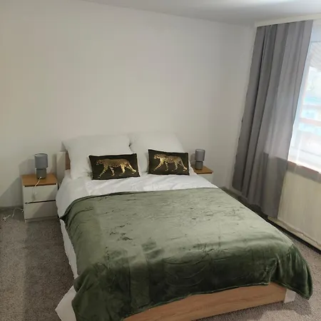 Z Ogrodem Poranna Rosa * Szczytna